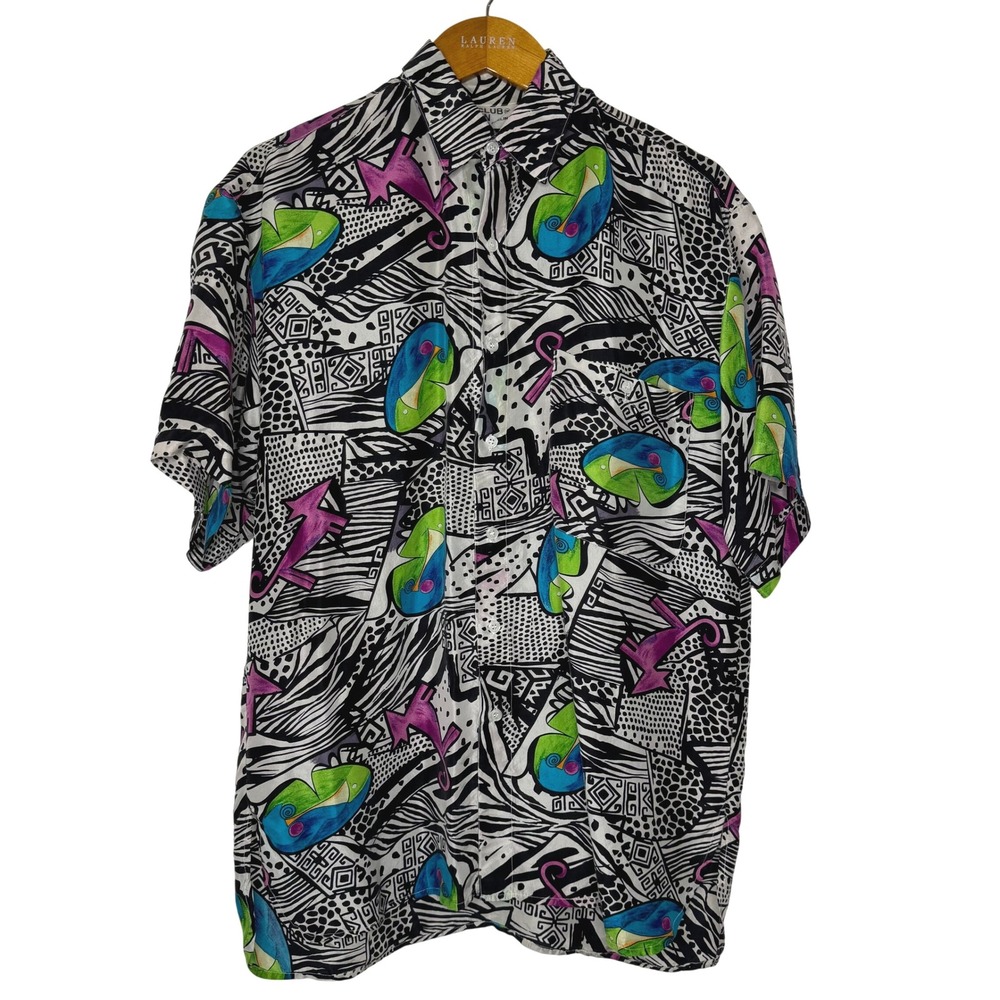 Silk‎ Club Men graphic button front shirt Size Small